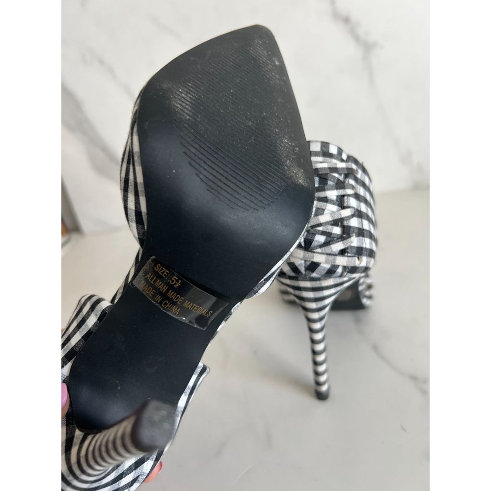 QUPID Black White Gingham Heels Sz 5.5 - Picture 4 of 5